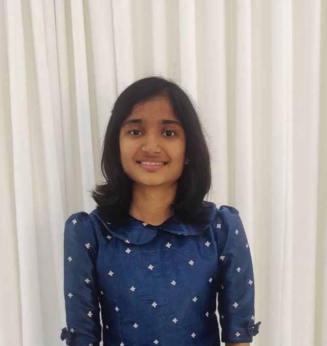 Mg University Rank Holder Elizabeth Thomas
